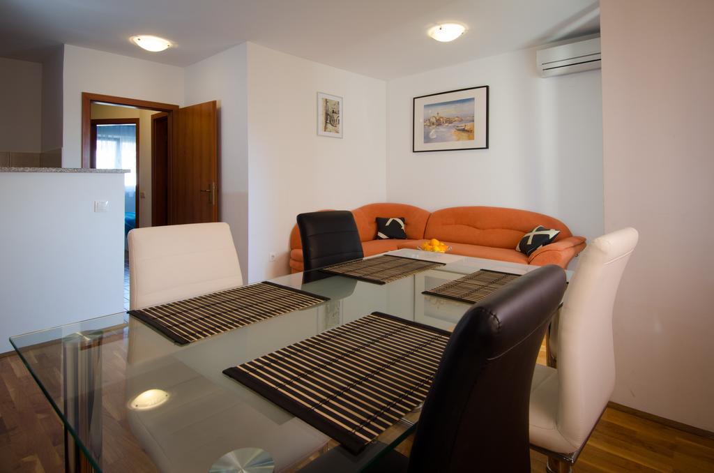 Apartments And Rooms Misic Trogir Luaran gambar