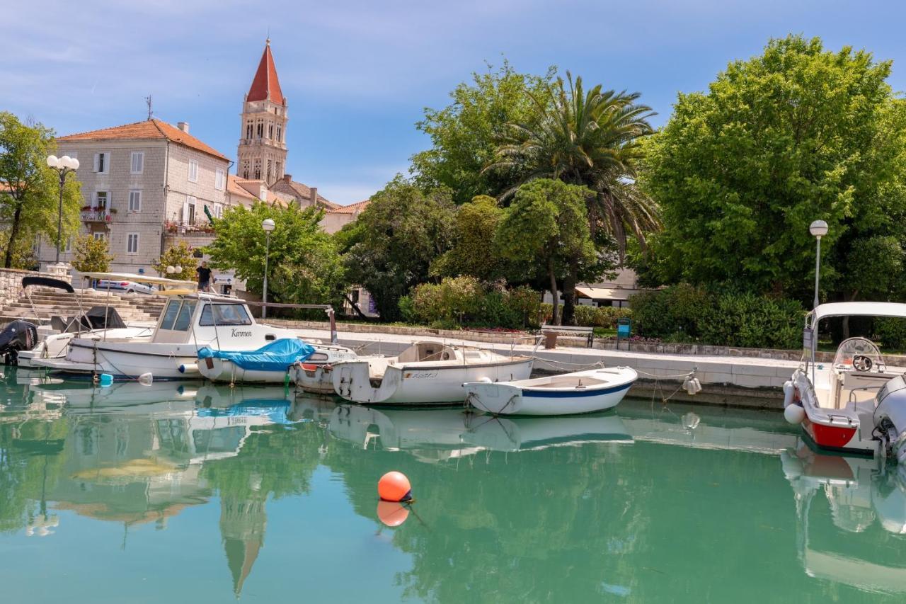 Apartments And Rooms Misic Trogir Luaran gambar