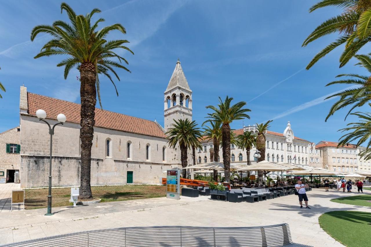 Apartments And Rooms Misic Trogir Luaran gambar