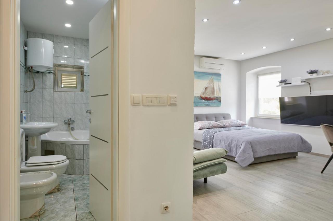 Apartments And Rooms Misic Trogir Luaran gambar