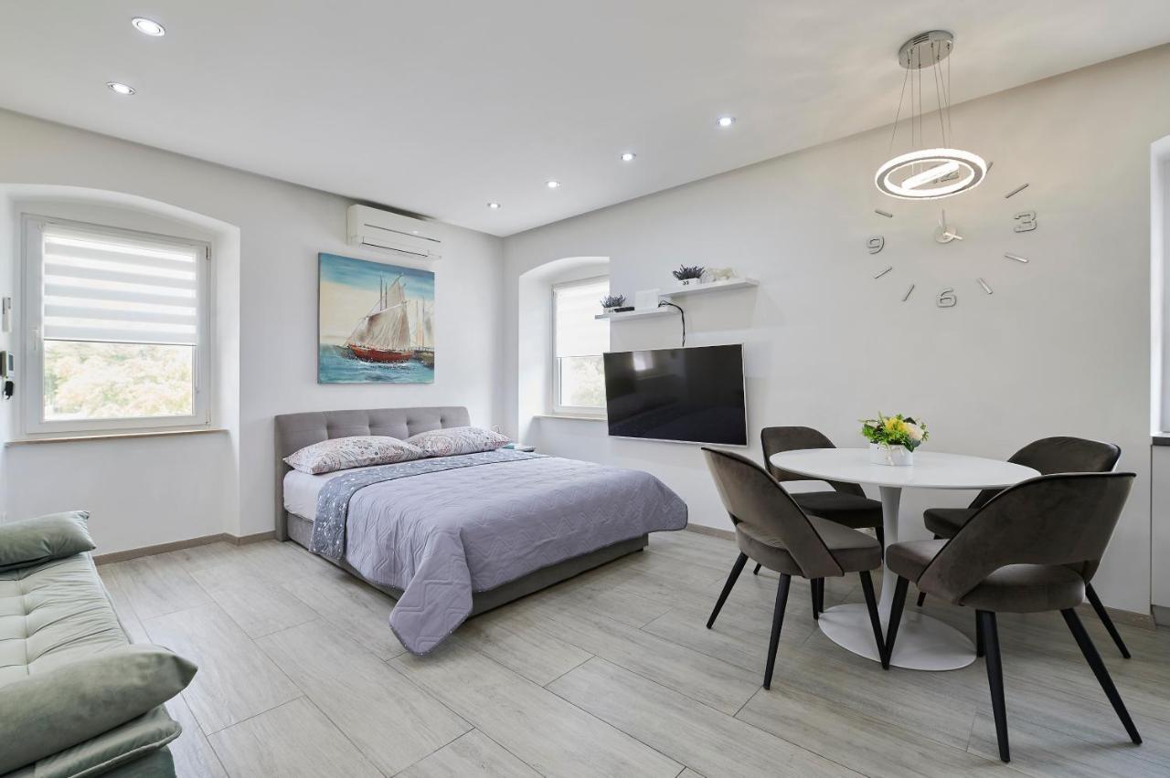 Apartments And Rooms Misic Trogir Luaran gambar